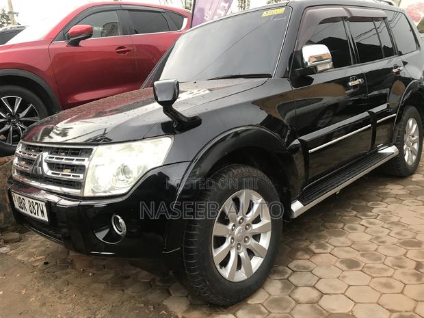 Mitsubishi Pajero 2010 Black