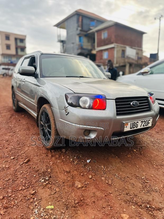 Subaru Forester 2005 Silver
