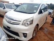 Toyota Noah 2013 White for sale