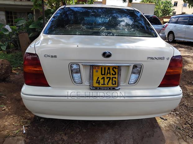 Toyota Progress 2002