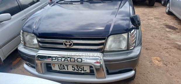 Toyota Land Cruiser Prado 2000 Blue