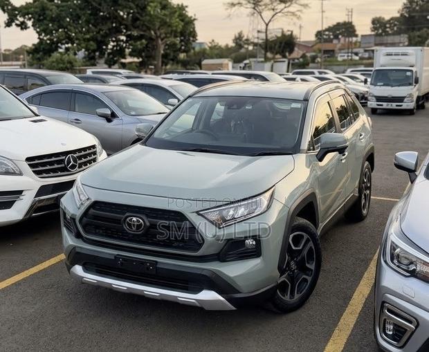 Toyota RAV4 Adventure AWD 2020 Green