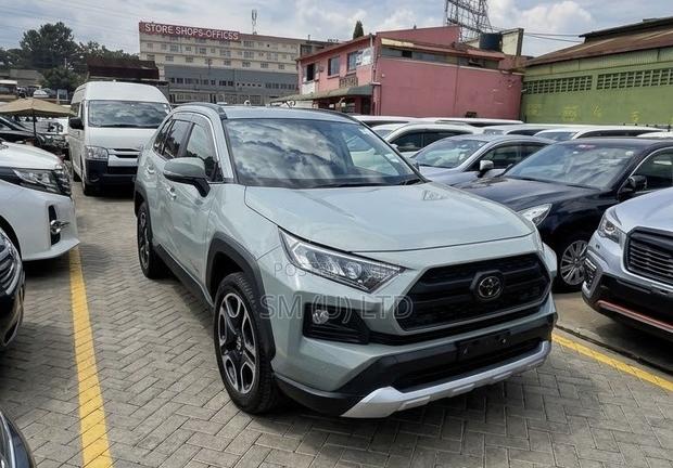 Toyota RAV4 Adventure AWD 2020 Green