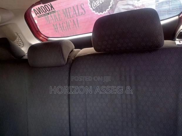 Toyota Corolla Rumion Hatchback 1.5 FWD 2011 Red