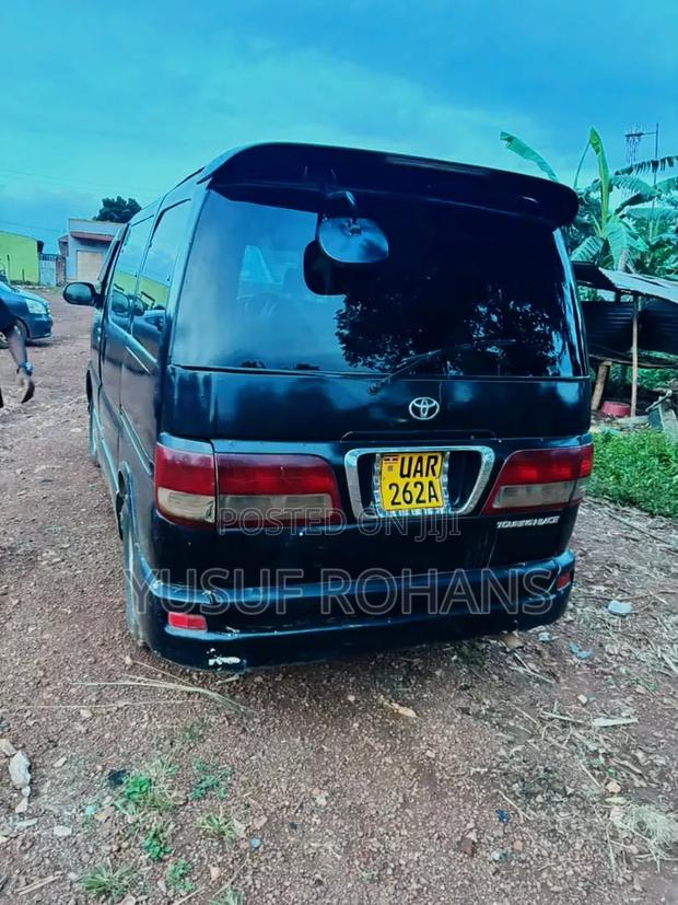 Toyota Regius 1998 Black