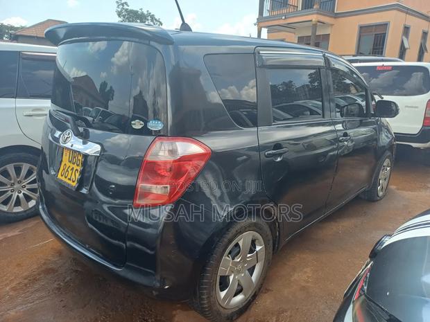 Toyota Ractis 2007 Black