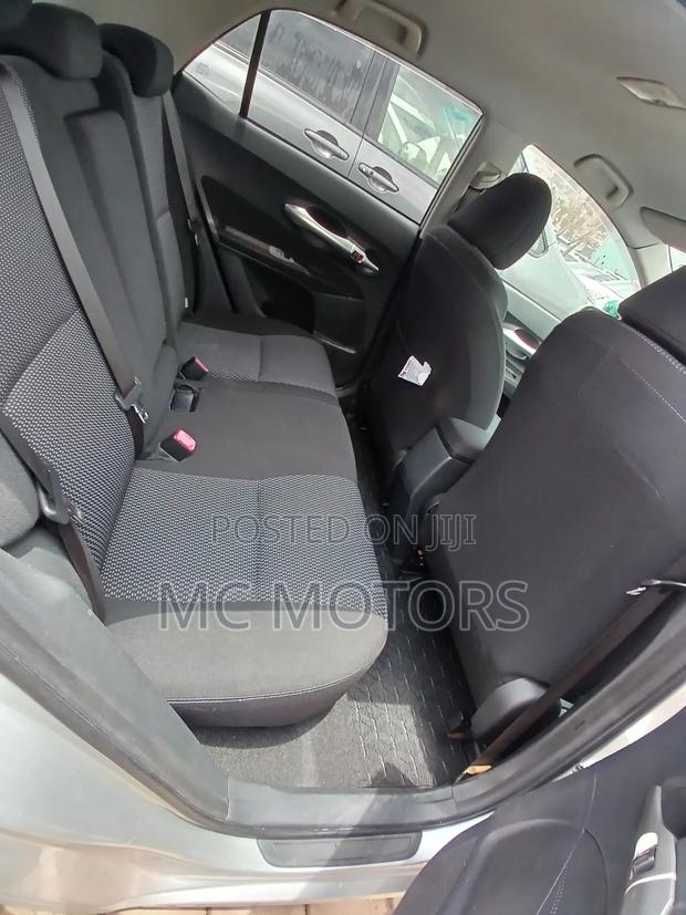 Toyota Auris 2012 Silver