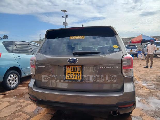 Subaru Forester 2016 Gold