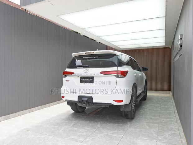 Toyota Fortuner 2.8 D AWD 2020 White