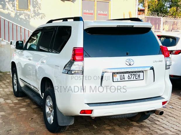 Toyota Land Cruiser Prado 2011 White