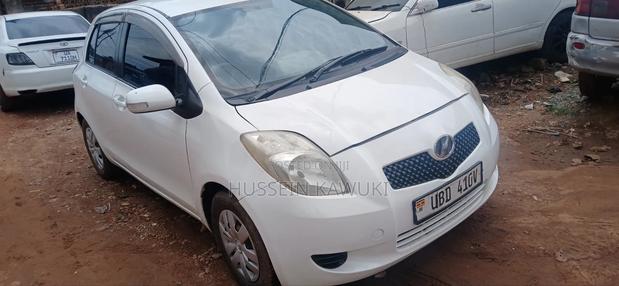 Toyota Vitz 2008 White
