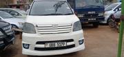 Toyota Noah 2005 White for sale