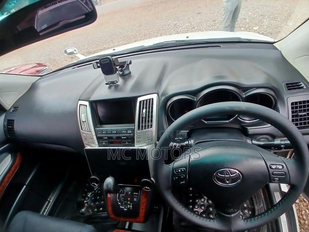 Toyota Harrier 2.4 2012 Silver
