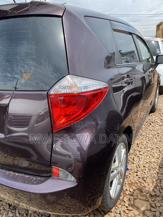 Toyota Ractis 1.5 FWD 2012 Purple