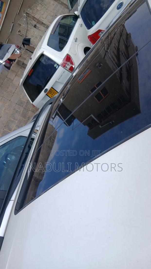 BMW 325i 2006 White