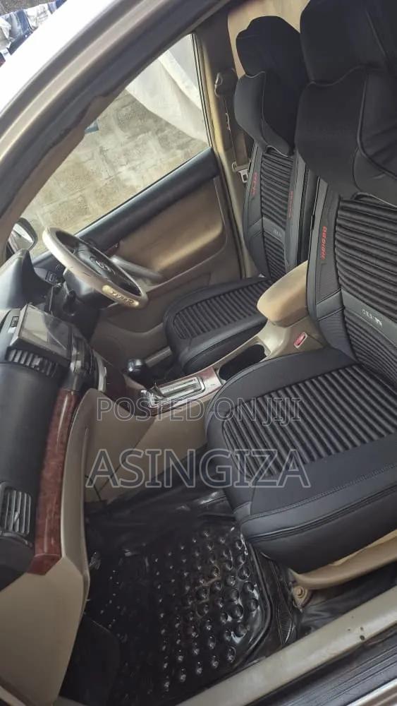 Toyota Sienta 1.5 FWD 2012 Silver
