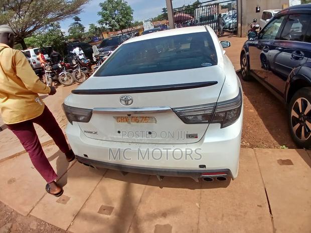 Toyota Mark X 2.5 AWD 2017 White