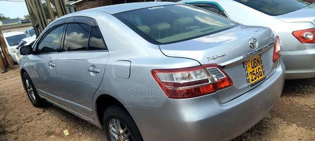 Toyota Premio 2010 Silver