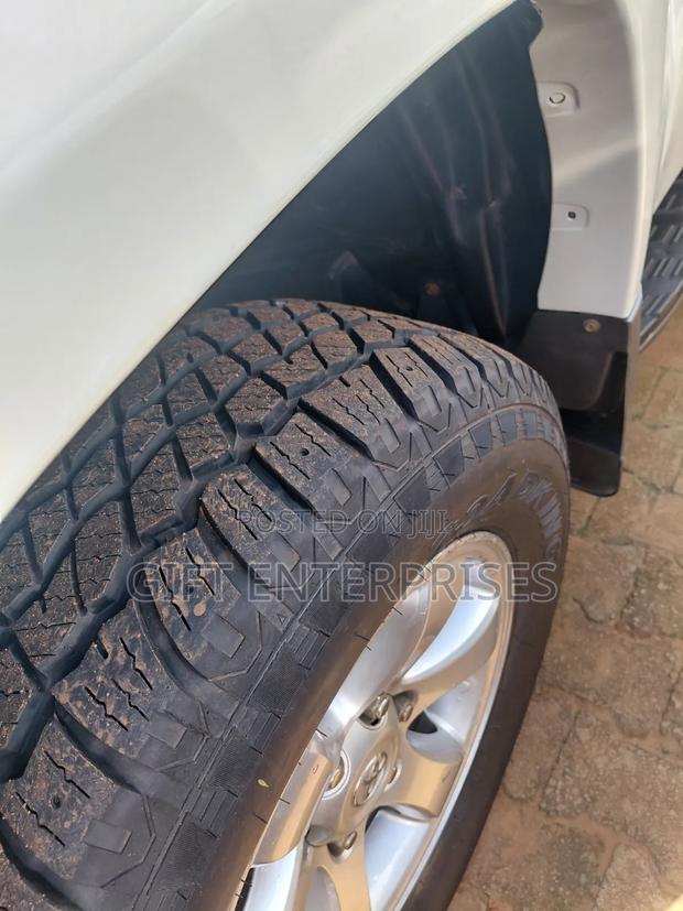 Toyota Land Cruiser Prado 2007 Pearl