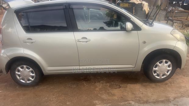 Toyota Passo 1.0 FWD 2006 Green