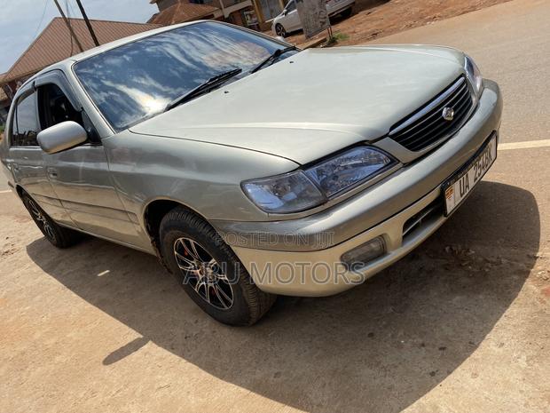 Toyota Corona Premio 2000 Silver