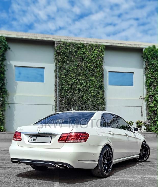 Mercedes-Benz E300 2014 White