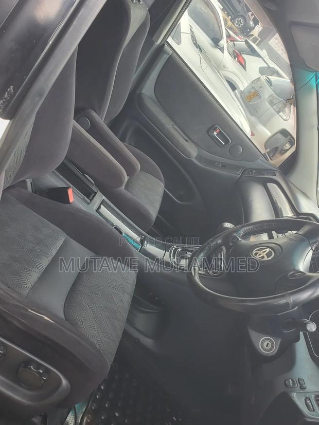 Toyota Kluger 2007 White