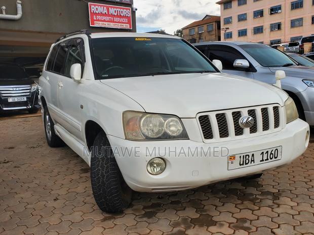 Toyota Kluger 2007 White