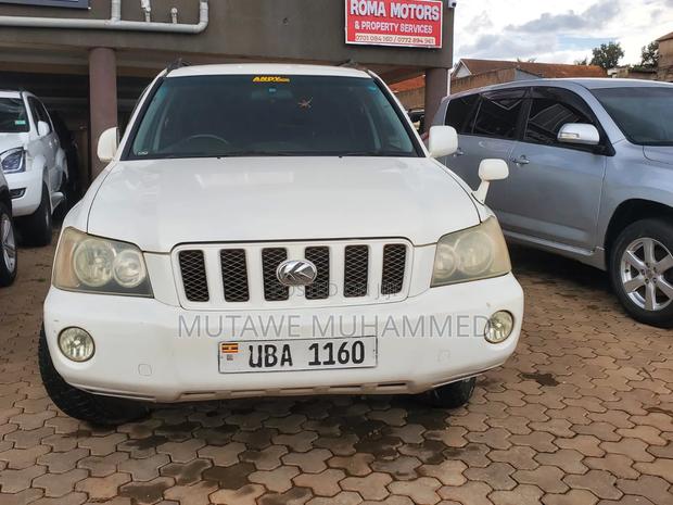 Toyota Kluger 2007 White