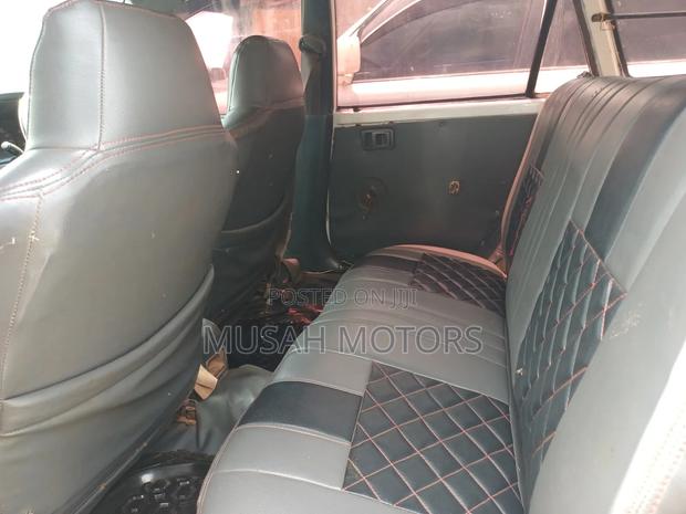 Toyota Corolla G-Touring 1997 White