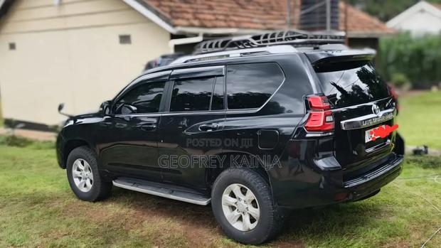 Toyota Land Cruiser Prado 2012 Black