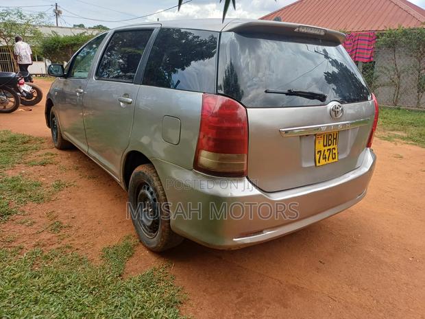 Toyota Wish 2007 Gray
