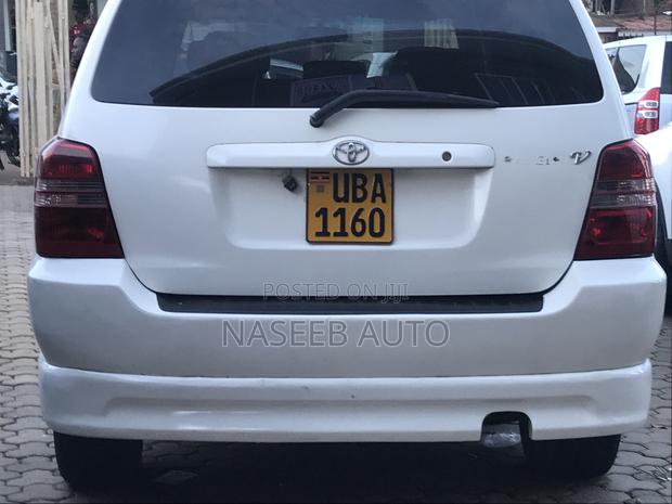 Toyota Kluger 2008 White