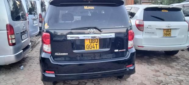 Toyota Corolla Rumion 2010 Black