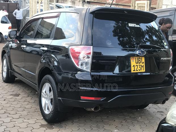 Subaru Forester 2010 Black