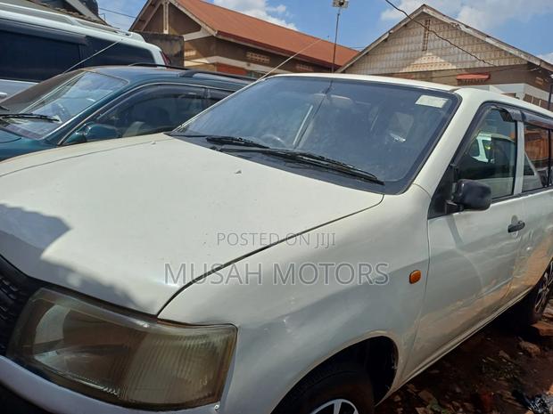 Toyota Probox 2006 Pearl