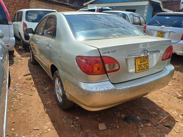 Toyota Corolla 2008 Gold