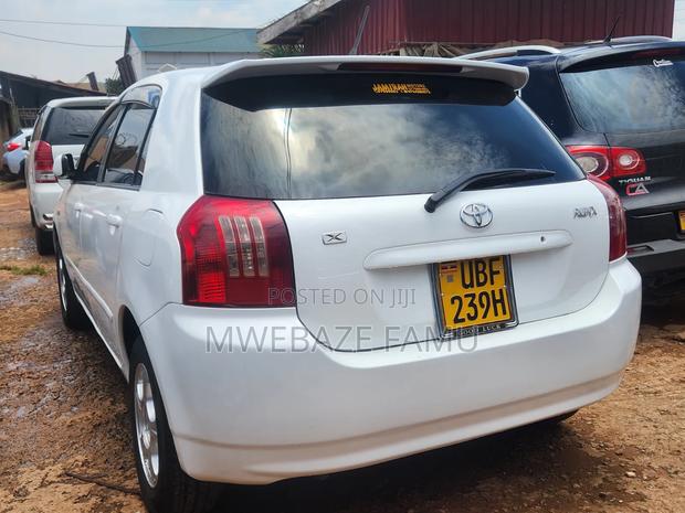 Toyota Allex 2006