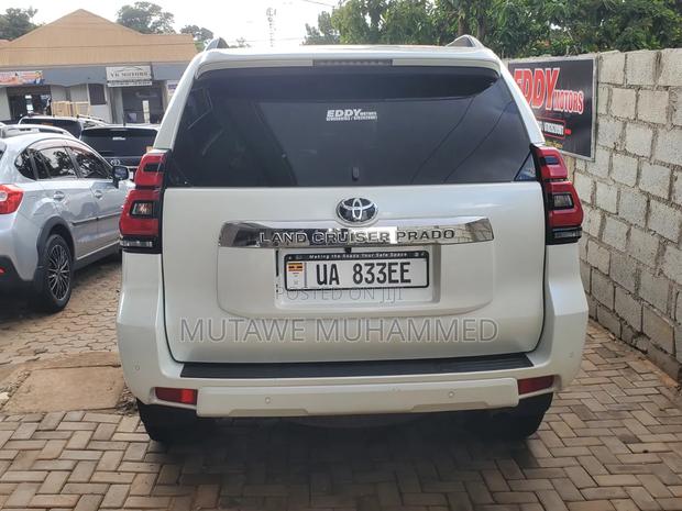 Toyota Land Cruiser Prado 2018 White