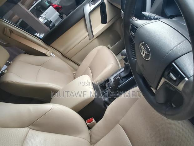 Toyota Land Cruiser Prado 2018 White