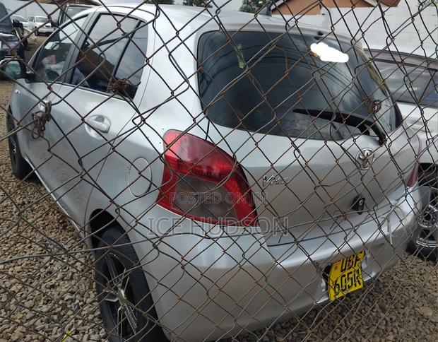 Toyota Vitz 2015 Gray