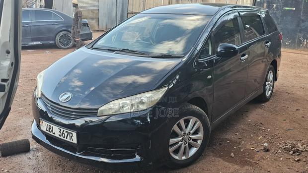Toyota Wish 2010 Black