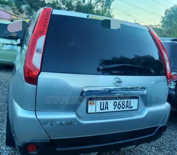 Nissan X-Trail 2.0 Petrol XE 2010 Silver