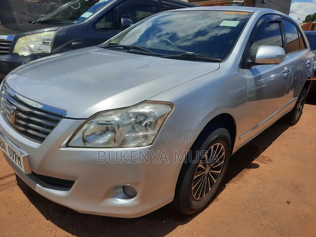 Toyota Premio 2010 Silver