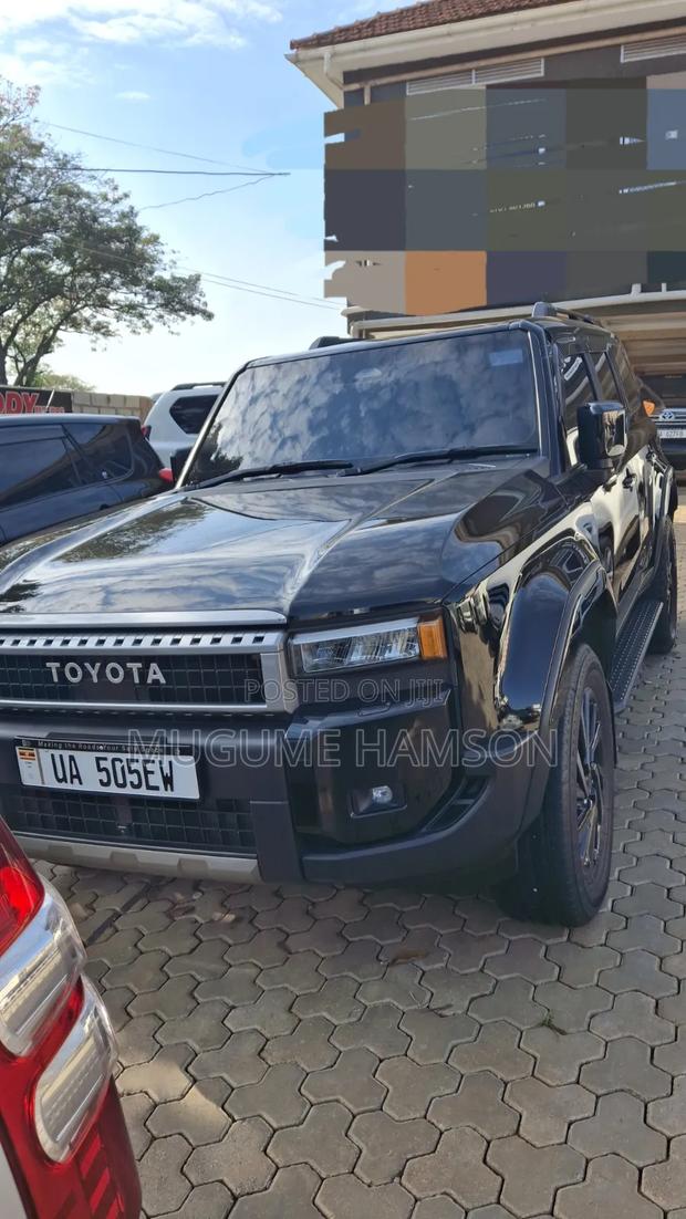 Toyota Land Cruiser 2024 Black