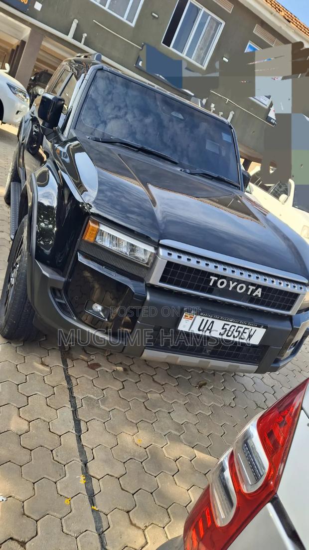 Toyota Land Cruiser 2024 Black