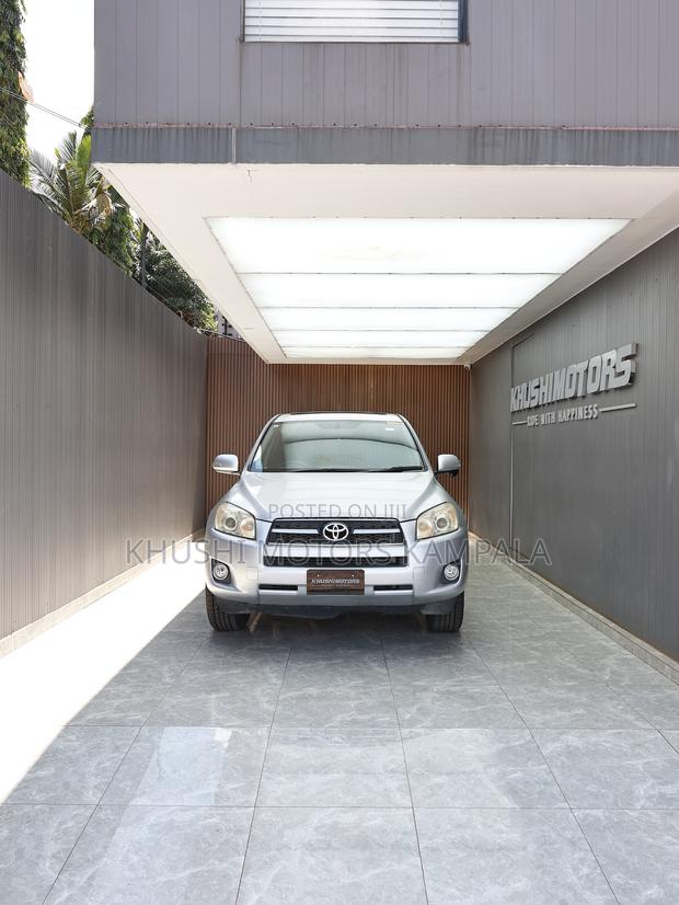 Toyota RAV4 2013 White