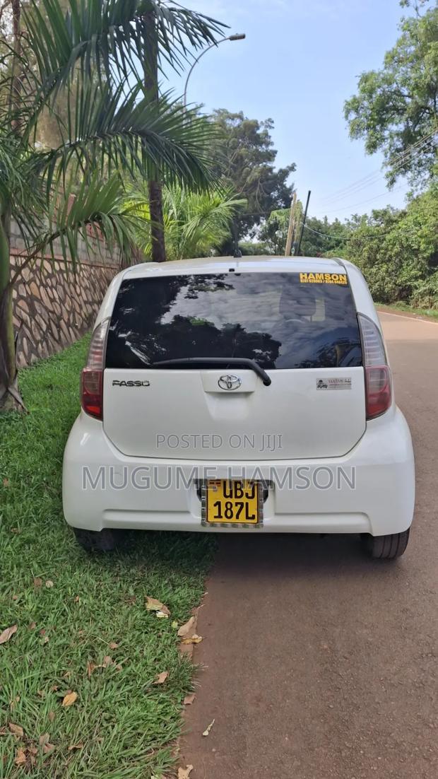 Toyota Passo 1.3 FWD 2006 Silver