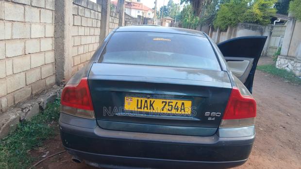 Volvo S60 2.4 M 2001 Green