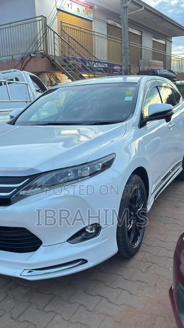 Toyota Harrier 2016 White
